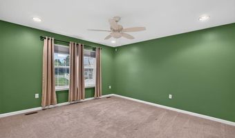 1497 CASPIAN St, Allentown, PA 18104