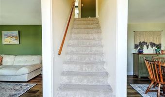 70 Boyce Ave, Barrington, RI 02806