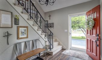 11 MEADOWBROOK Ct, Appleton, WI 54914