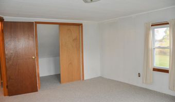 87 Middle Rd, Augusta, ME 04330