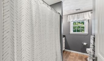 123 Terrace Ave, Cumberland, RI 02864
