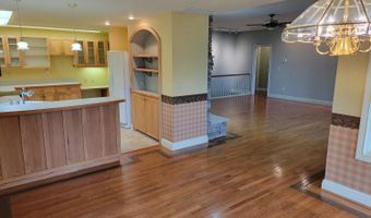 10458 Harmony Hills Dr, Aurora, IN 47001