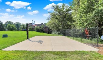 5695 N London Rd, Fairland, IN 46126