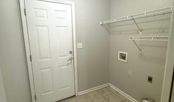 211 Hunters Run Dr, Benton, AR 72015