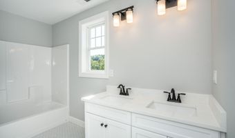 927 High Rd, Berlin, CT 06037