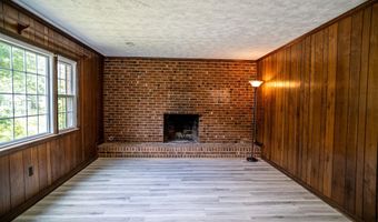 5012 LARNO Dr, Alexandria, VA 22310