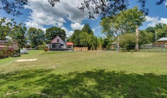 1107 S Matlock Ave, Athens, TN 37303