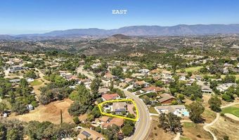 10700 Meadow Glen Way E, Escondido, CA 92026