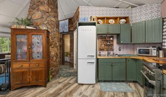 9785 Edna Pl, Cascade, ID 83611