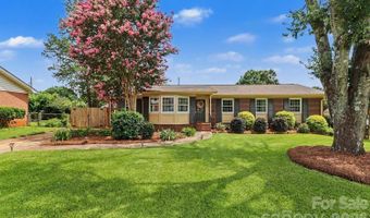 3330 Woodleaf Rd, Charlotte, NC 28205
