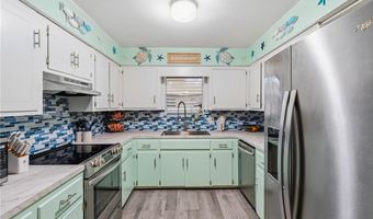 1638 W Palm Dr, Aransas Pass, TX 78336