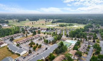 7 Southcreek Ct D, Amherst, NY 14051