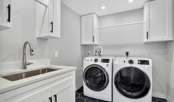 4122 FERRY LANDING Rd, Alexandria, VA 22309