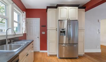 17 Oxford Rd, Albany, NY 12203