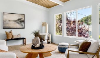 517 Sumner Ave, Aptos, CA 95003