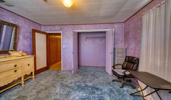 323 L St, Carlsbad, NM 88220