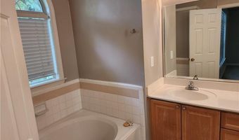 232 Edinburgh Ct 232, Alpharetta, GA 30004