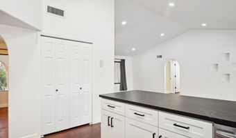 6548 E BARWICK Dr, Cave Creek, AZ 85331