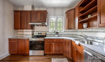 21 Lynwood Rd, Asheville, NC 28804