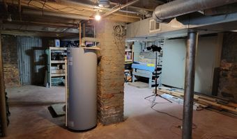 110 N 11th Ave, Altoona, PA 16601