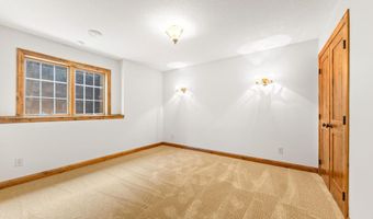 11668 E Laketowne Dr, Albertville, MN 55301