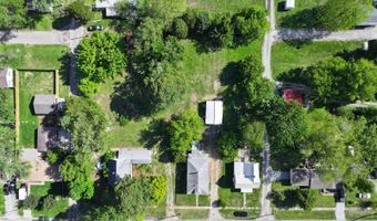 135 E Pine St, Albion, IL 62806