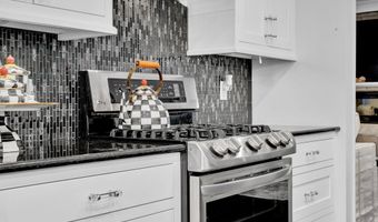 410 Crooked Stick Dr, Bedford, IN 47421
