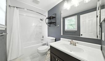 292 Oakbrook Dr, Amherst, NY 14221
