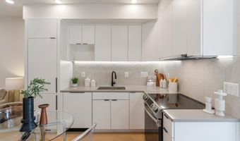 733 8TH St SE 302, Washington, DC 20003
