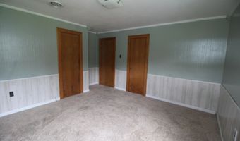 256 E Maple Ave, Alderson, WV 24910