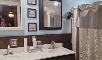 167 N Thomas St, Baxley, GA 31513