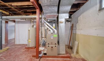 135 Greenly St, Adrian, MI 49221