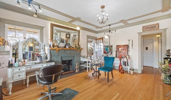 720 E 16TH St, Cheyenne, WY 82001