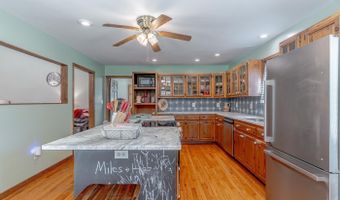 13633 U.S. 62, Ash Flat, AR 72513