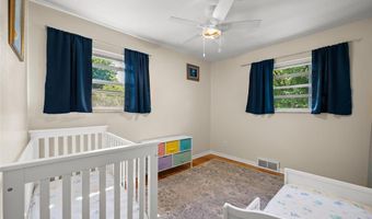 7932 Kingwood St, Affton, MO 63123