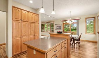 13009 Garvin Brook Ln, Apple Valley, MN 55124