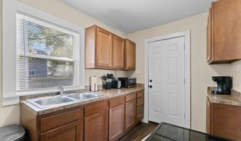 927 Camden Ave, Columbus, OH 43201
