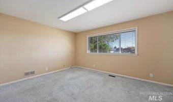 2240 Overland Ave, Burley, ID 83318