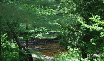 1 Judges Point Rd, Abbot, ME 04406