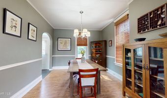 202 W Whittier Ave, Altoona, PA 16602
