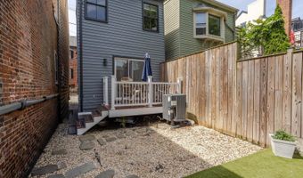 32 CORNHILL St, Annapolis, MD 21401