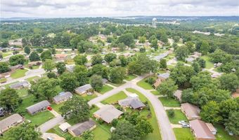1102 N St, Barling, AR 72923