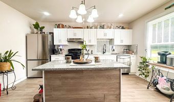 109 BLUE MOUNTAIN Rd, Anniston, AL 36201