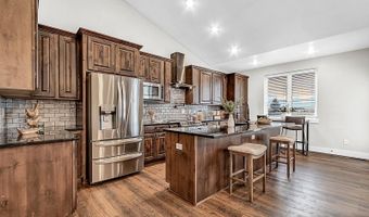 2076 LACY Dr, Cheyenne, WY 82009