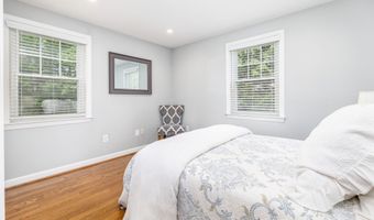 33 Lufkin Ln, Bristol, CT 06010