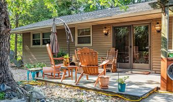 19 W Illinois Ave, Absecon, NJ 08201