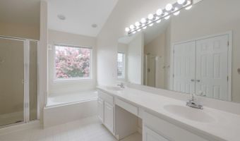 5293 BALLYCASTLE Cir, Alexandria, VA 22315