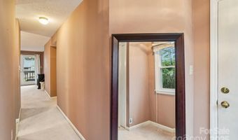 2 Creekside Ln, Asheville, NC 28803