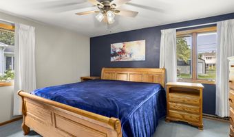 2601 S GREENVIEW St, Appleton, WI 54915