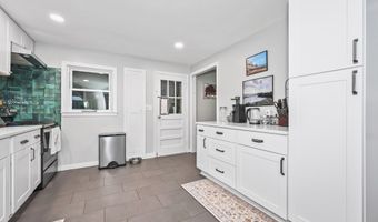 124 Blackberry Hill Rd, Beacon Falls, CT 06403